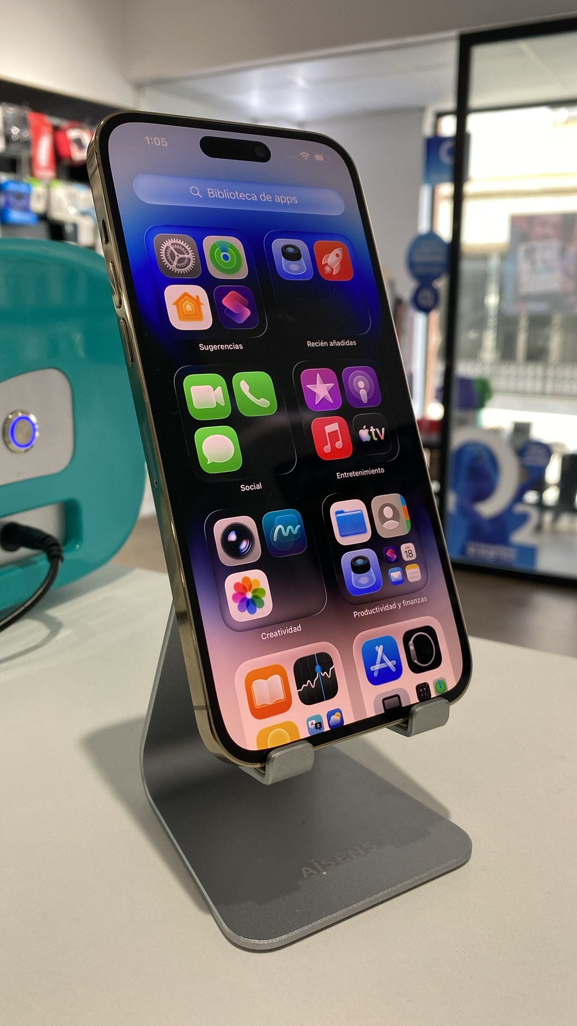 Iphone 14 Pro Max Dorado Reacondicionado / 128GB / 1 año de garantía - Imagen 5